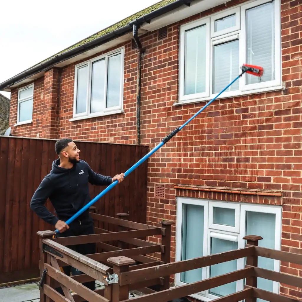 Tyler cleaning windows